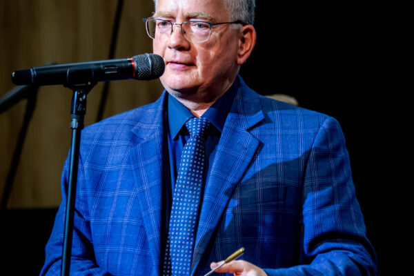 DSC_5300-NEF_DxO_DeepPRIME